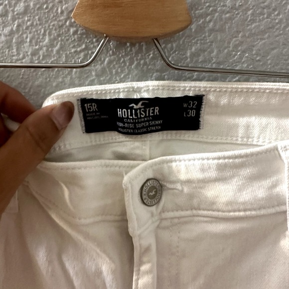 Hollister Women's Classic Stretch High Rise Super Skinny Jeans Size 15R/W32 L30 - Picture 4 of 12